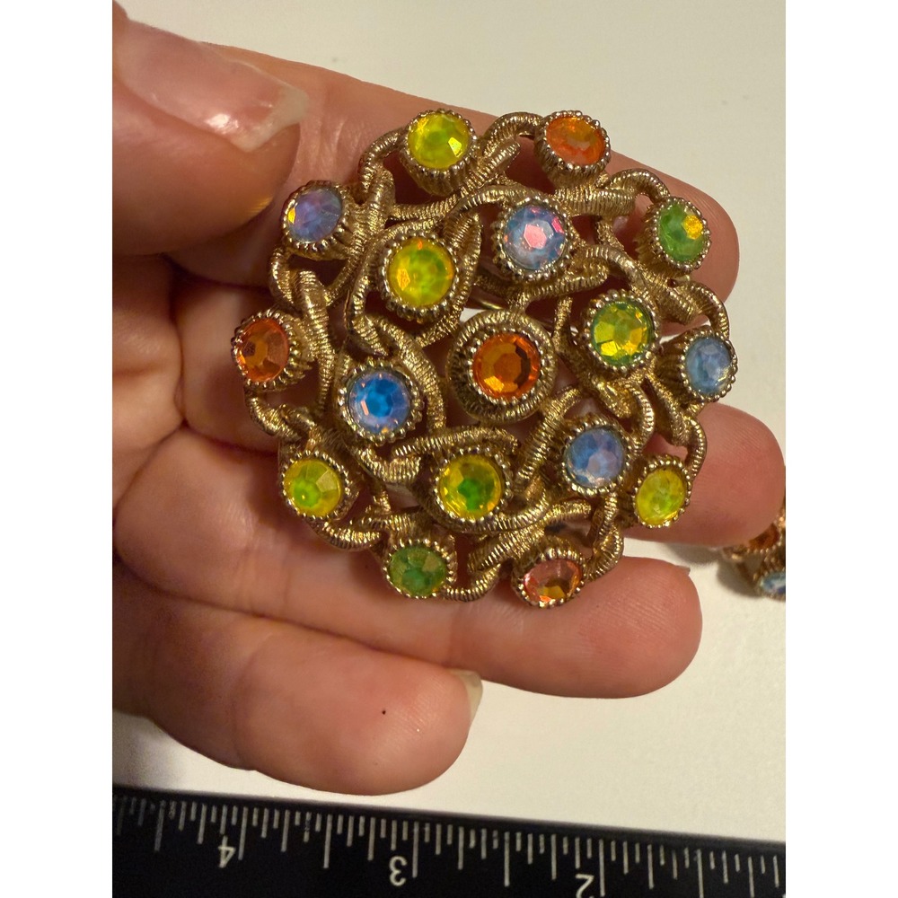 Sarah Coventry Vintage Brooch and Clip On Earrings Set Gold Tone Multi Color - Picture 6 of 6